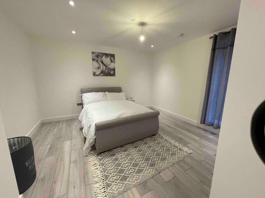 Stylish And Cosy 2 Bedroom Flat In London Borough of Croydon Exteriör bild