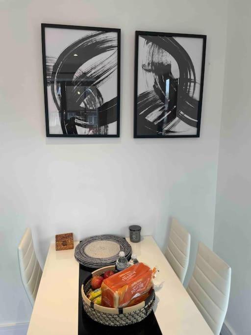 Stylish And Cosy 2 Bedroom Flat In London Borough of Croydon Exteriör bild