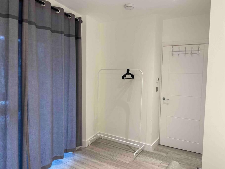 Stylish And Cosy 2 Bedroom Flat In London Borough of Croydon Exteriör bild