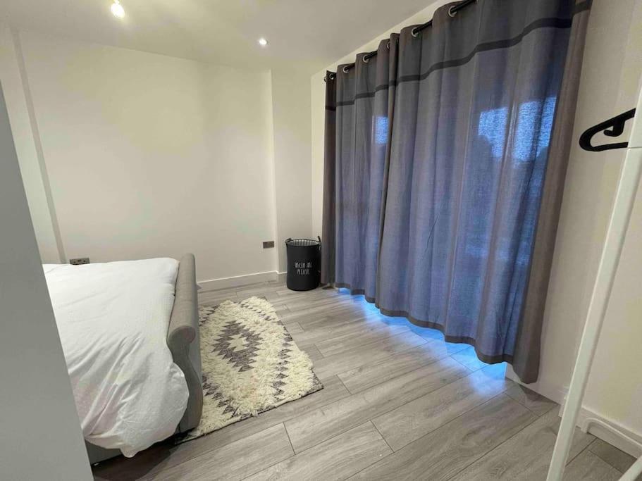 Stylish And Cosy 2 Bedroom Flat In London Borough of Croydon Exteriör bild